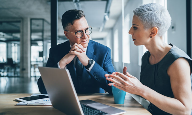 0324_GK-Vermarktung_Businesskunden_gespraeech_768x460px